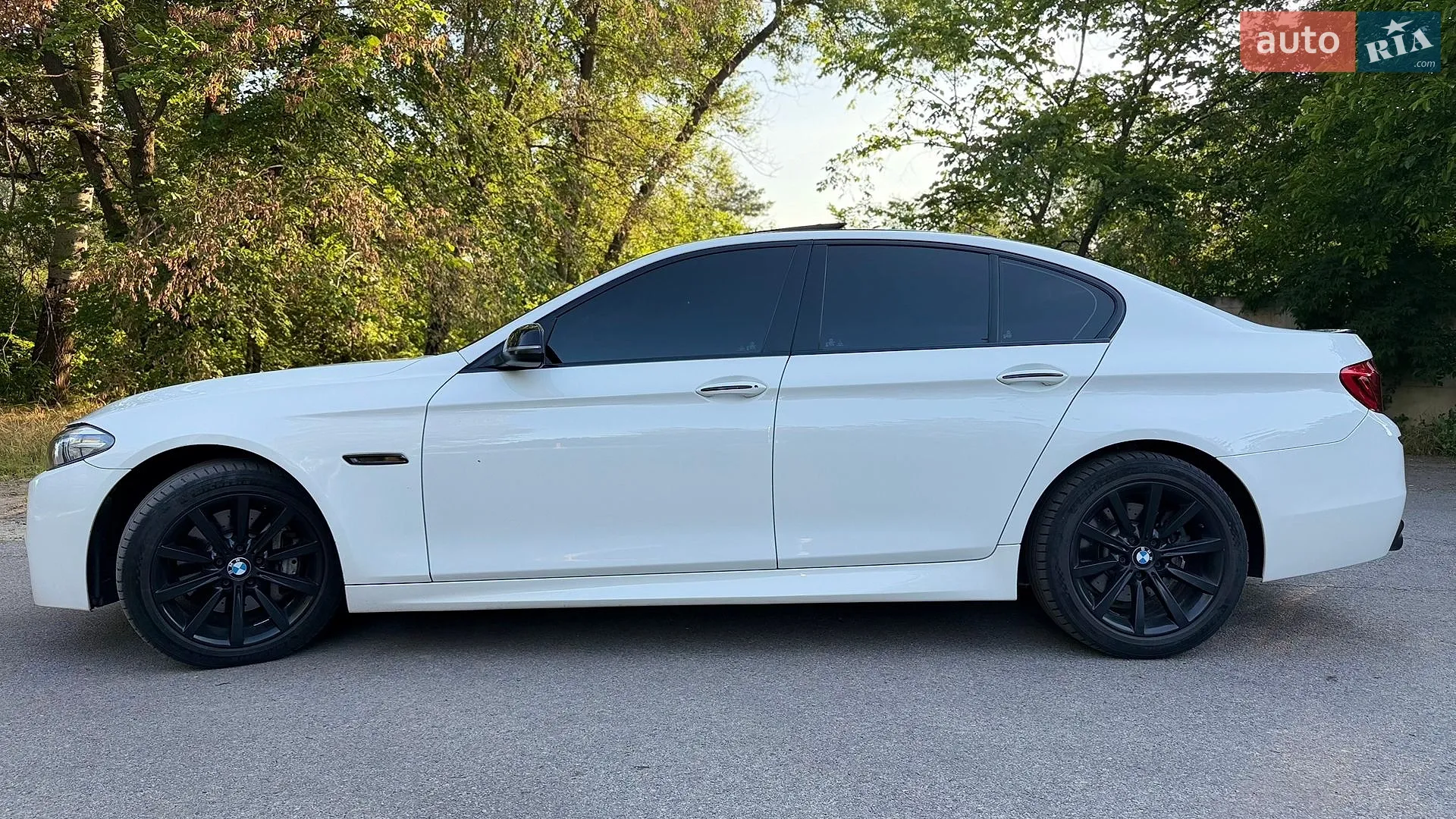 2015 BMW 5er - мініатюра 3
