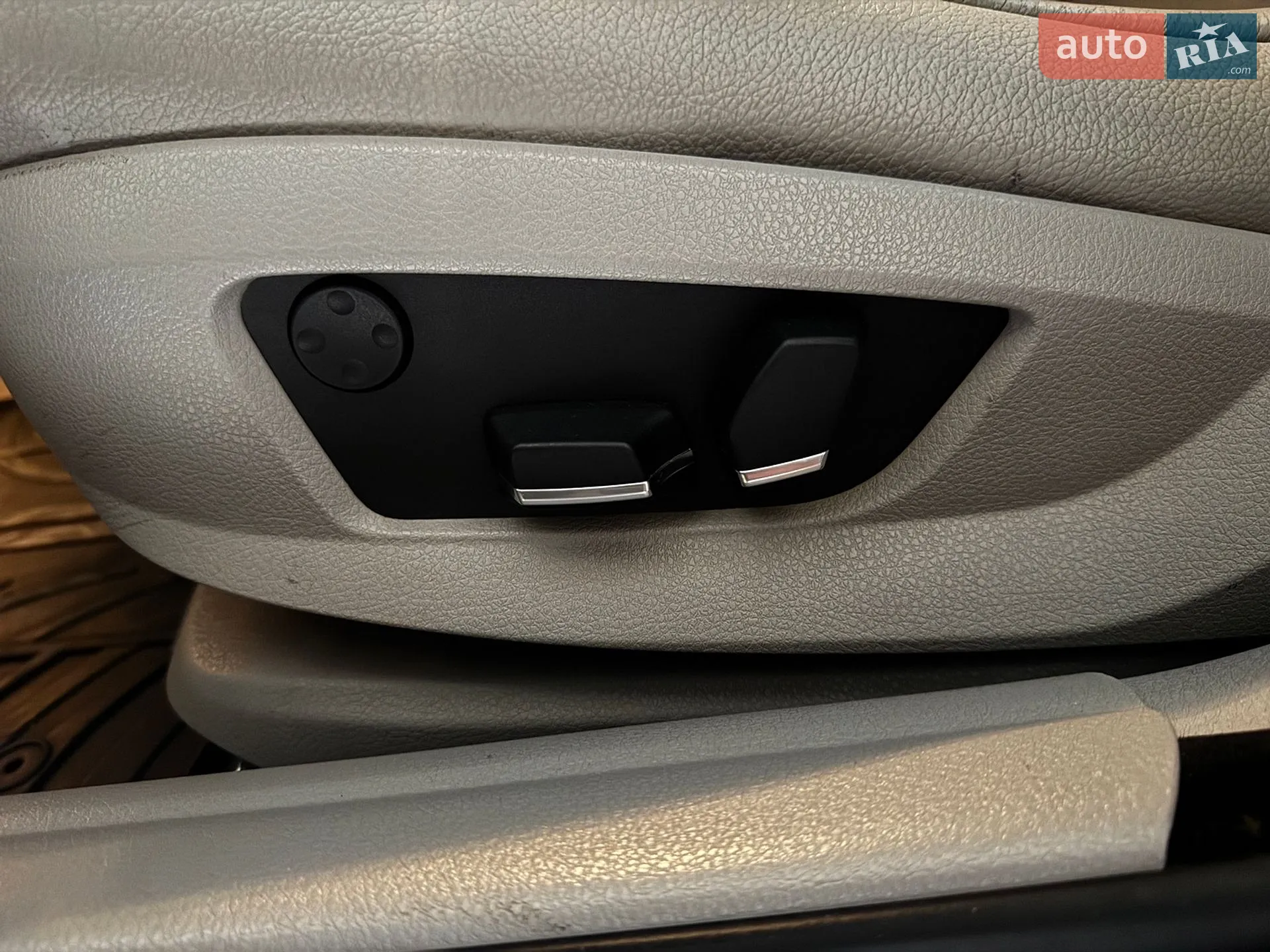 2013 BMW 5er - мініатюра 14