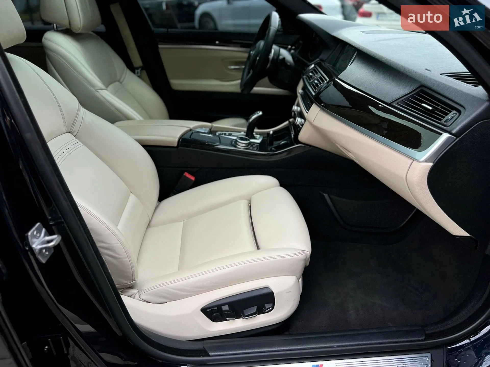 2013 BMW 5er - мініатюра 28