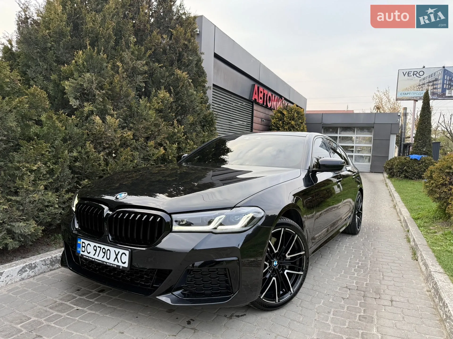 2019 BMW 5er - фото 1