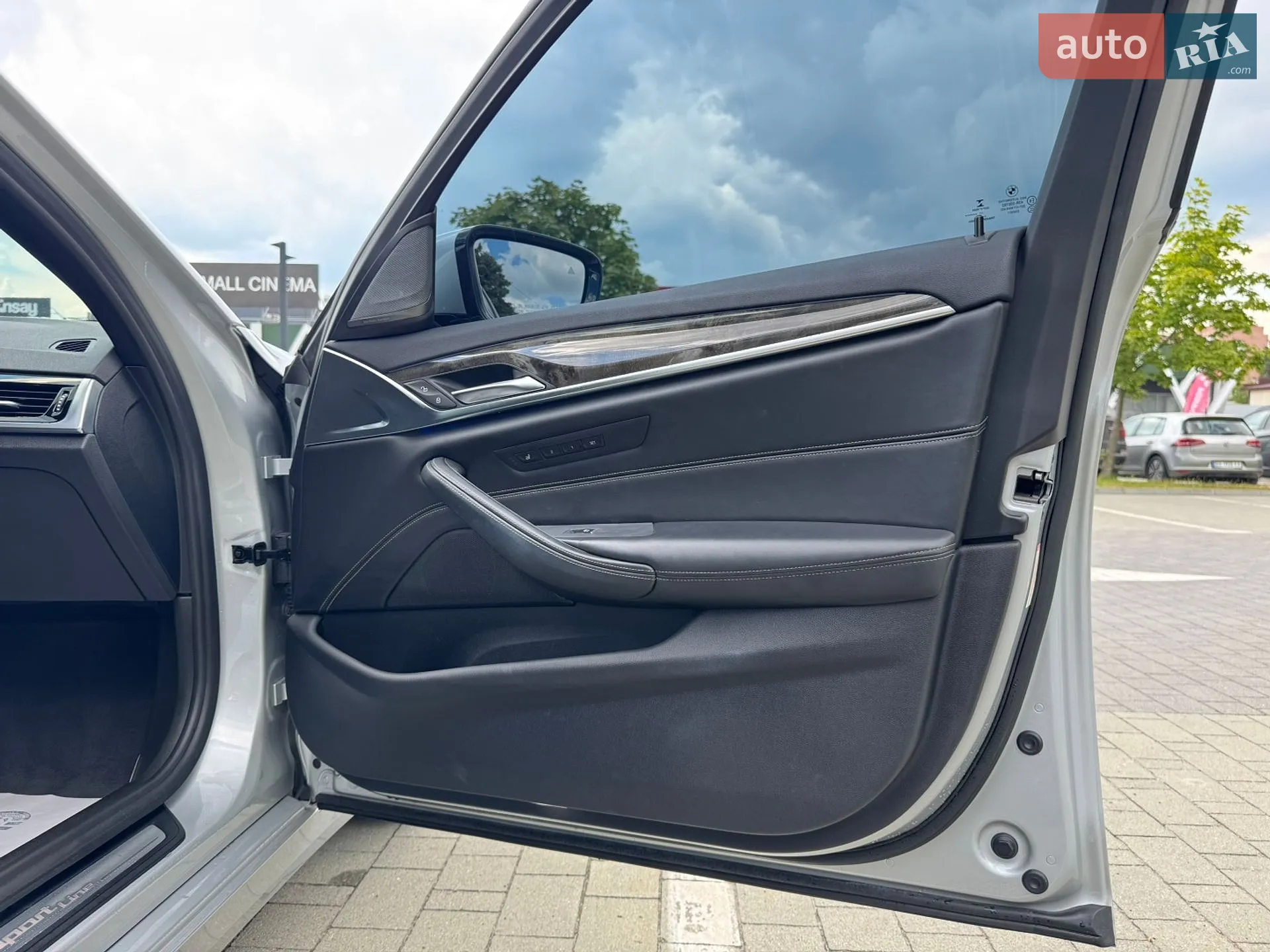 2017 BMW 5er - мініатюра 36