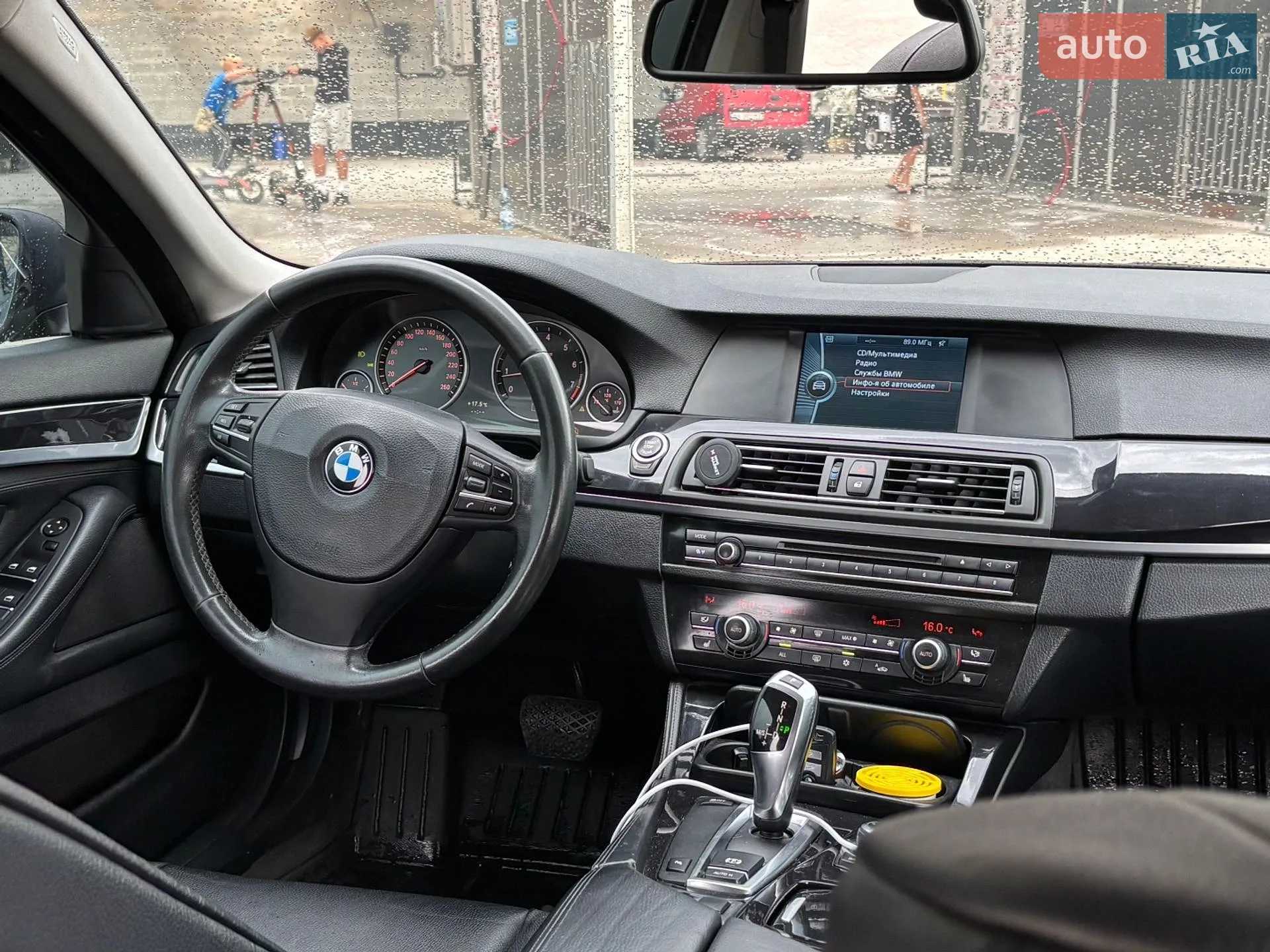 2011 BMW 5er - мініатюра 13