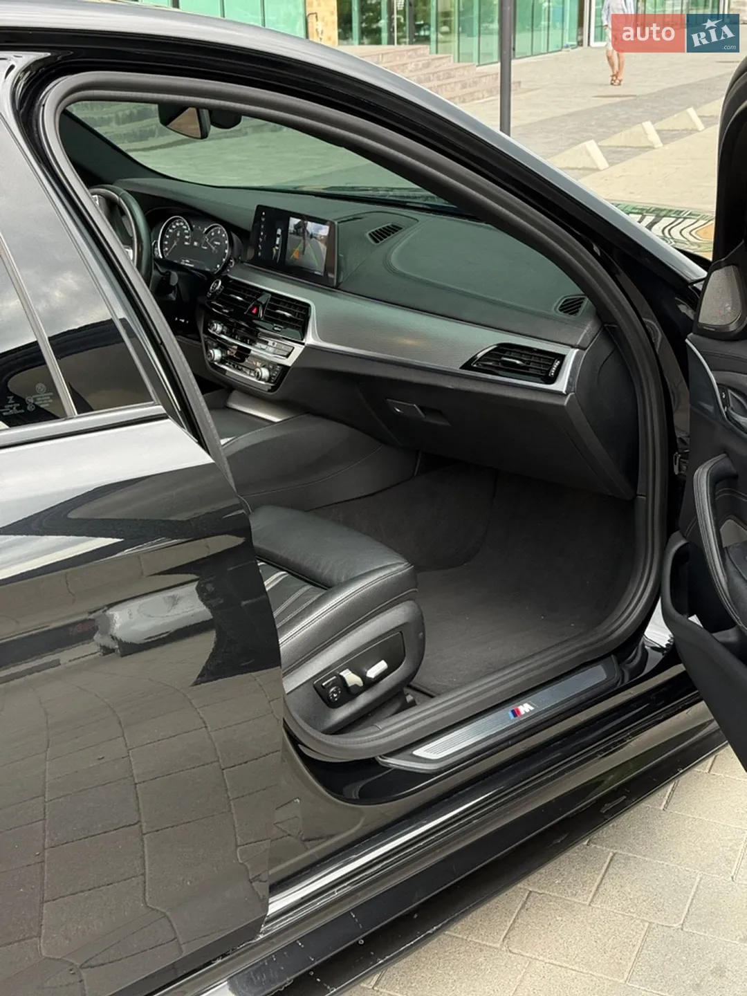 2017 BMW 5er - мініатюра 19