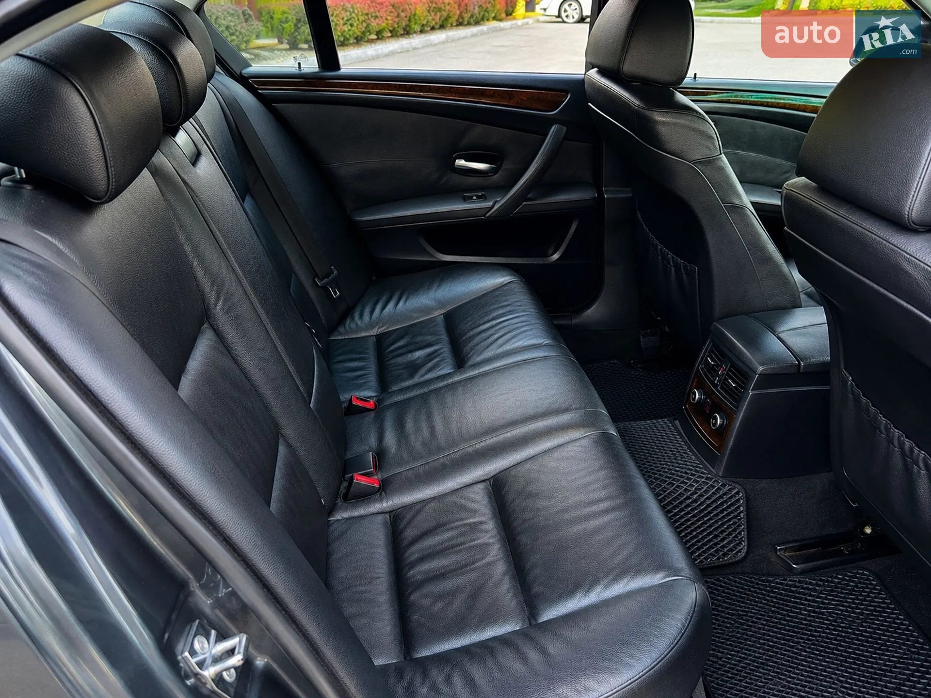 2018 Volkswagen Touareg - мініатюра 5
