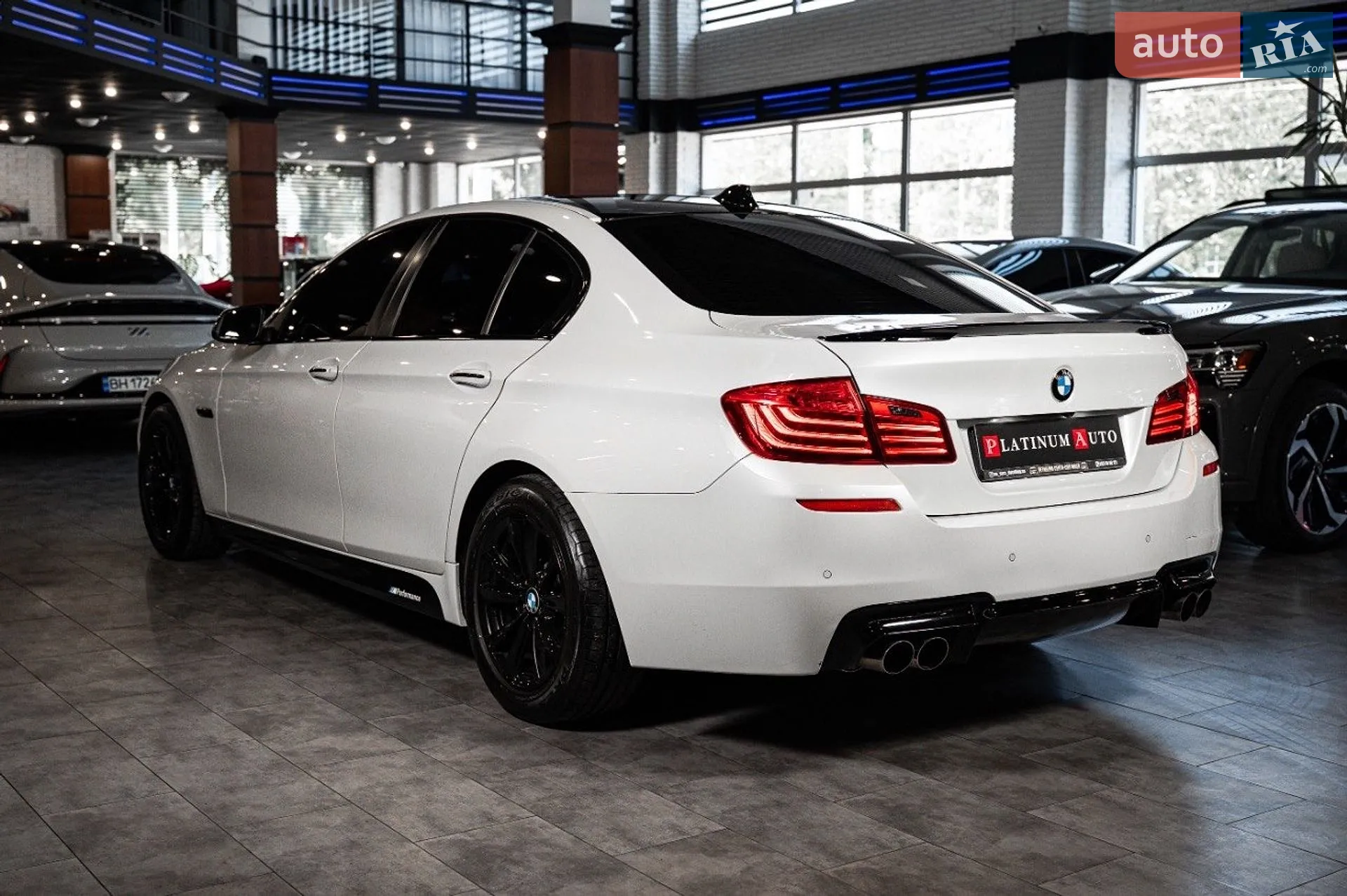 2016 BMW 5er - мініатюра 23