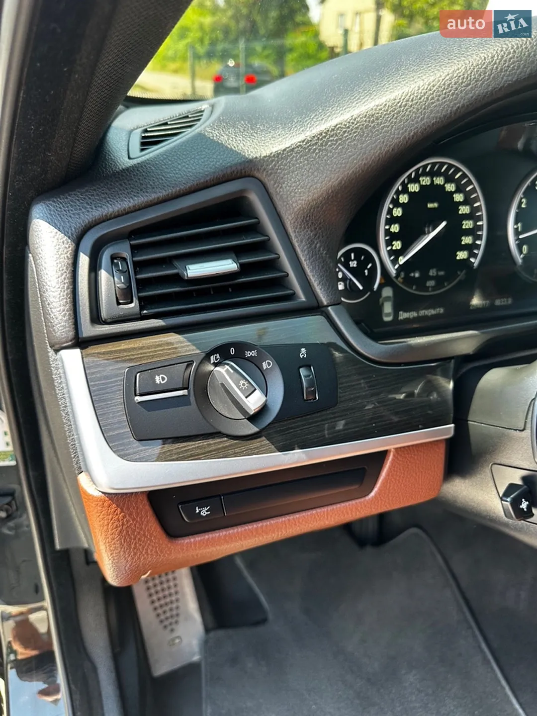 2011 BMW 5er - мініатюра 12