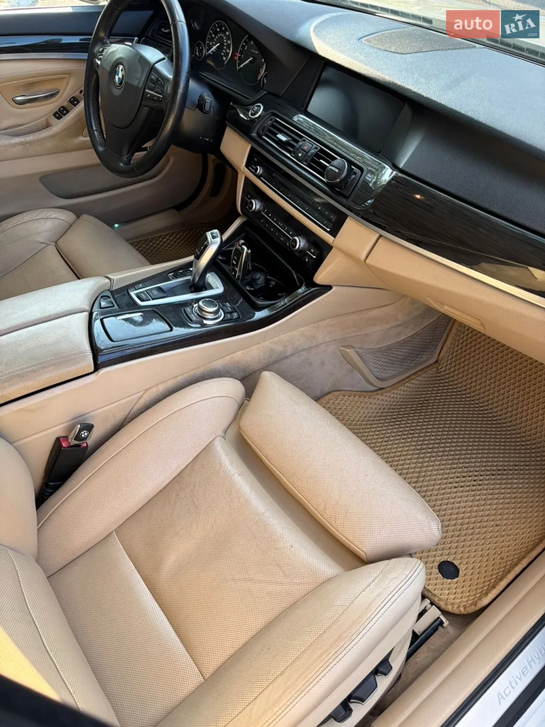 2012 BMW 5er - мініатюра 11