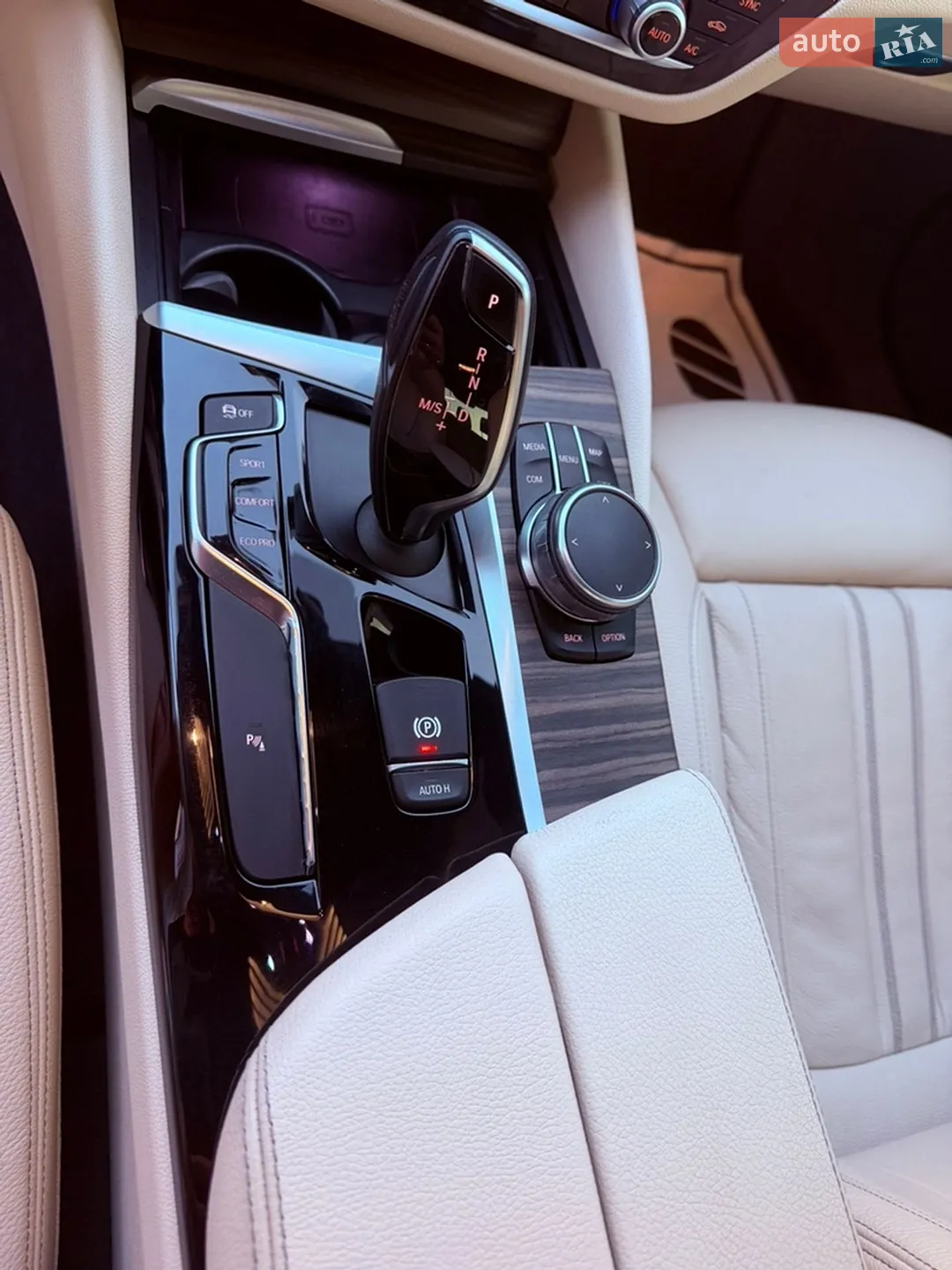 2017 BMW 5er - мініатюра 8