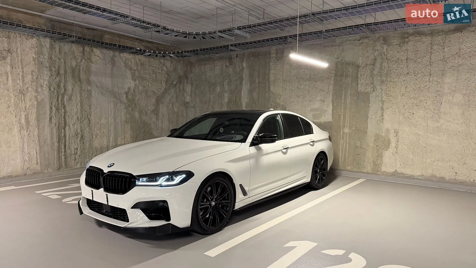 2017 BMW 5er - мініатюра 2