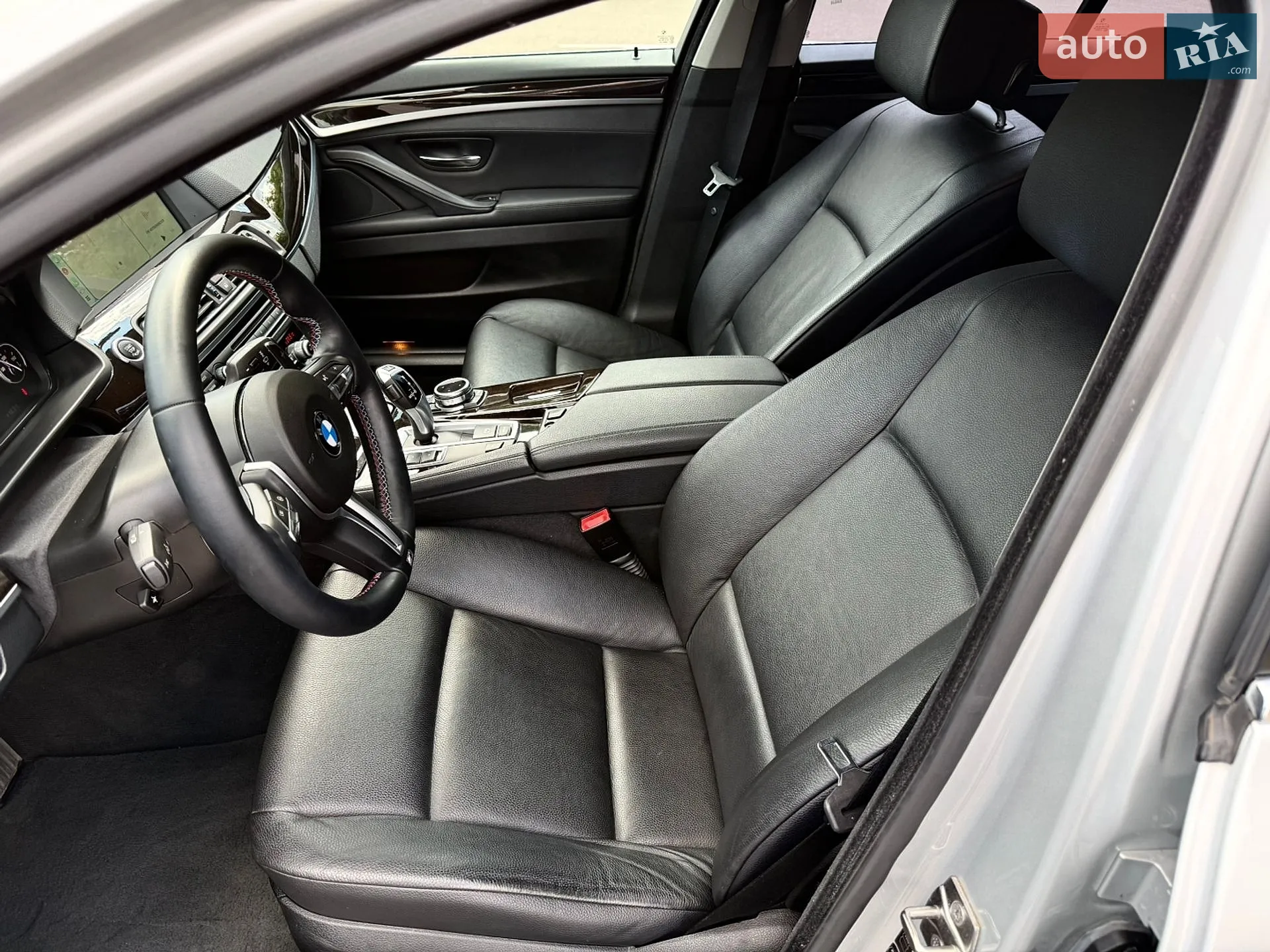 2012 BMW 5er - мініатюра 11