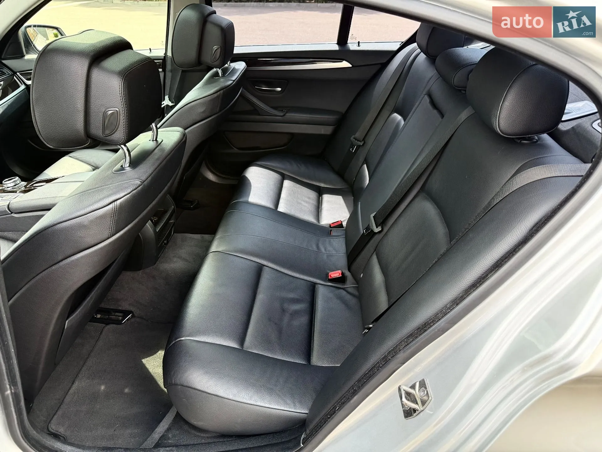 2012 BMW 5er - мініатюра 22