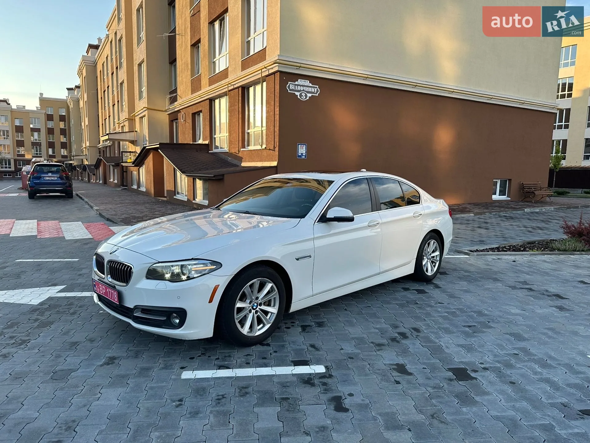 2016 BMW 5er - мініатюра 2