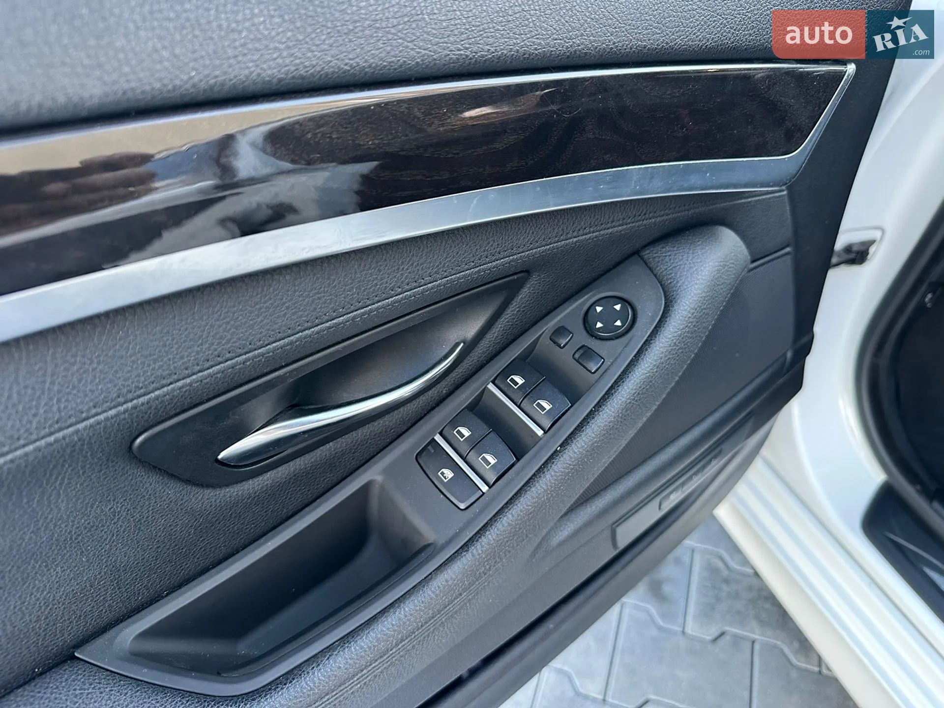 2016 BMW 5er - мініатюра 16