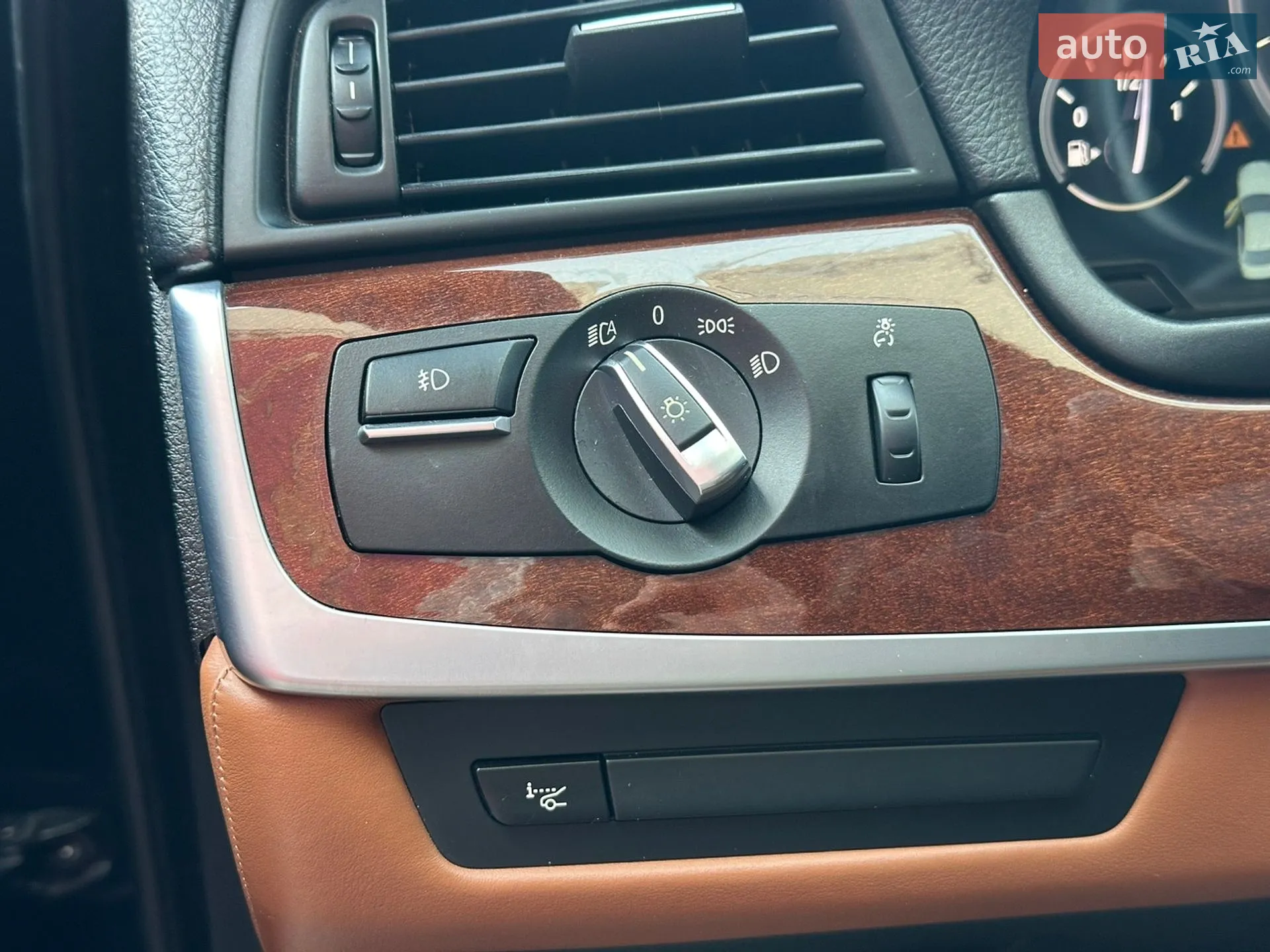 2014 BMW 5er - мініатюра 31