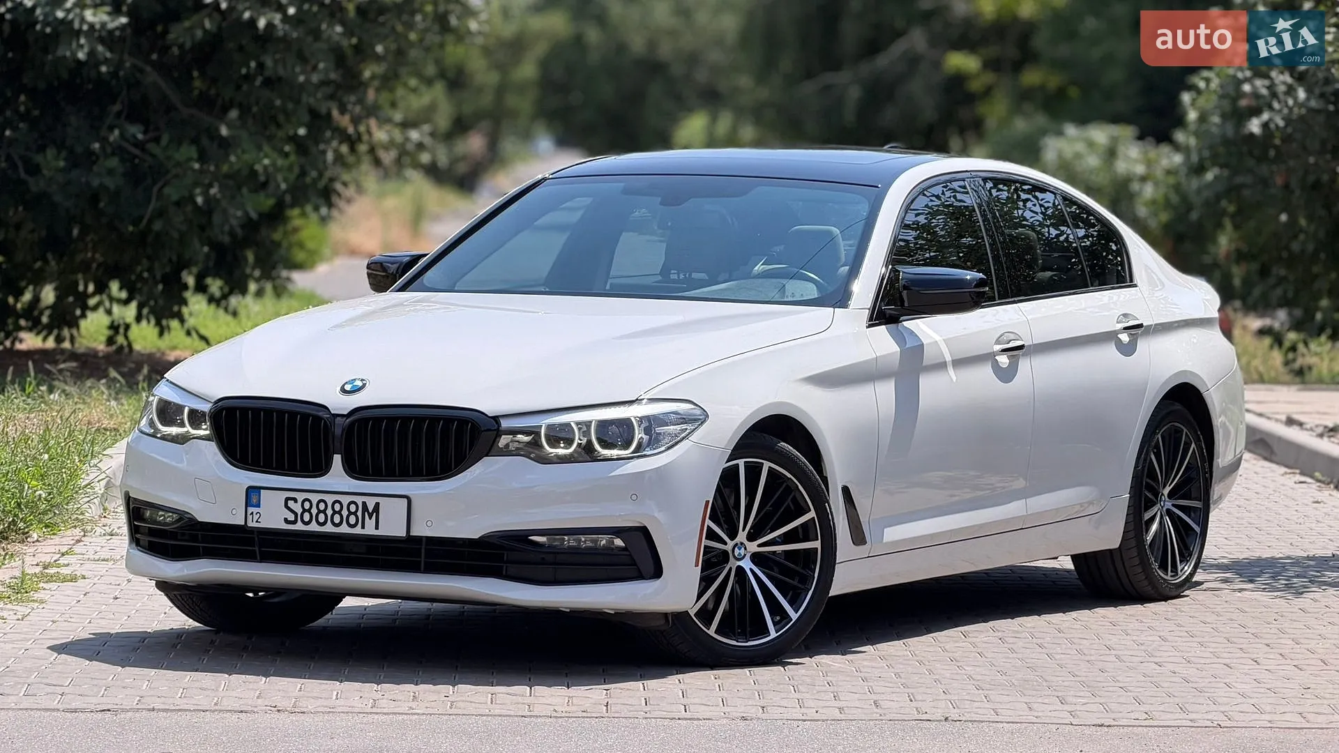 2017 BMW 5er - мініатюра 2