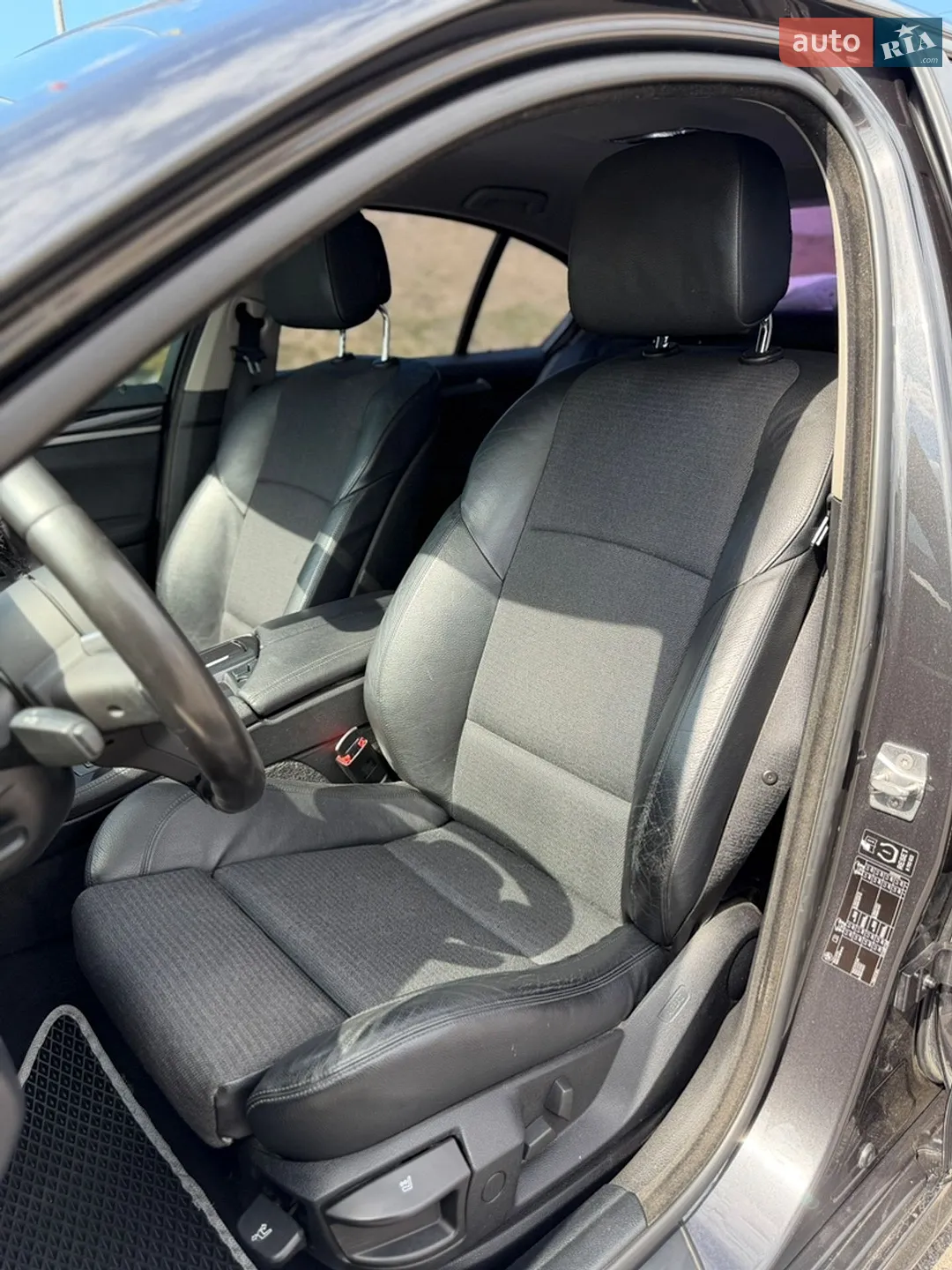 2012 BMW 5er - мініатюра 14