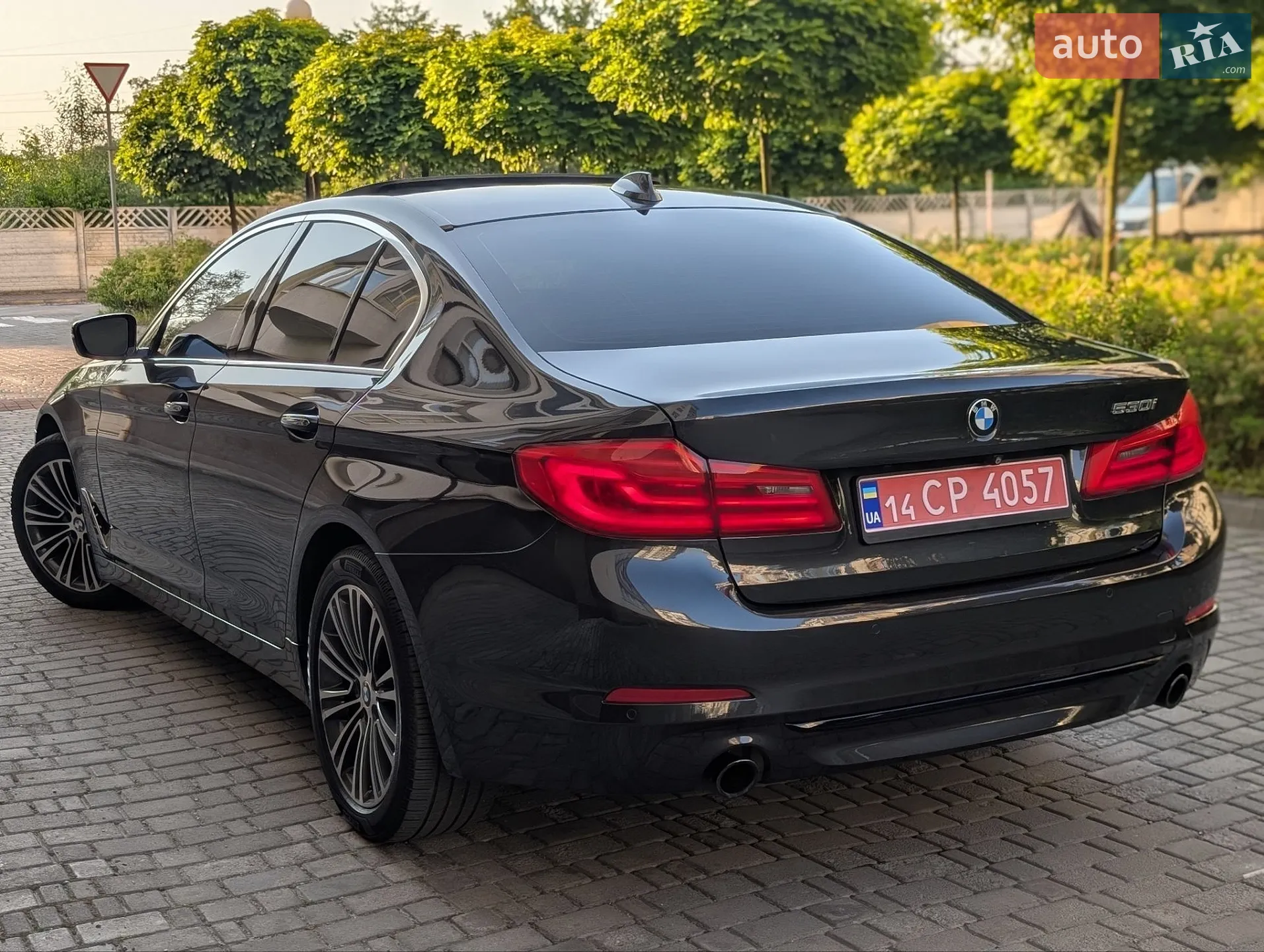 BMW 5 Series 2017 VIN WBAJA5C35HG894016 фото оголошення 25 з 86