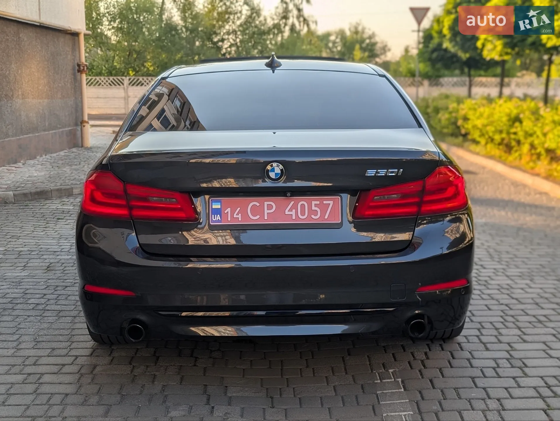 BMW 5 Series 2017 VIN WBAJA5C35HG894016 фото оголошення 33 з 86