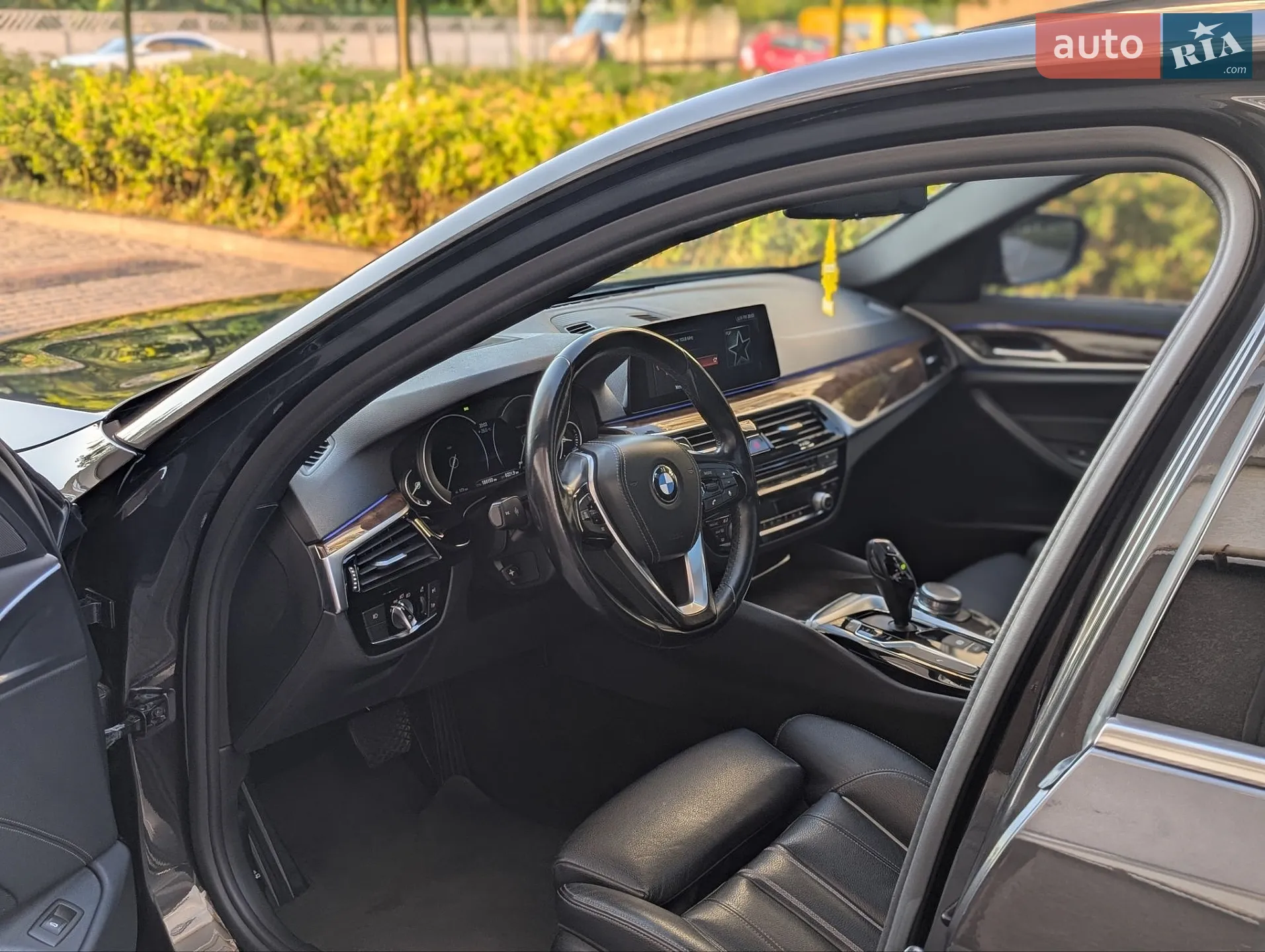 BMW 5 Series 2017 VIN WBAJA5C35HG894016 фото оголошення 47 з 86
