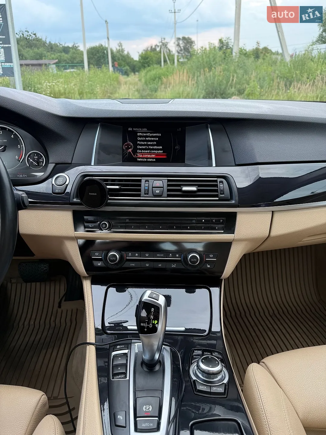 2015 BMW 5er - мініатюра 12