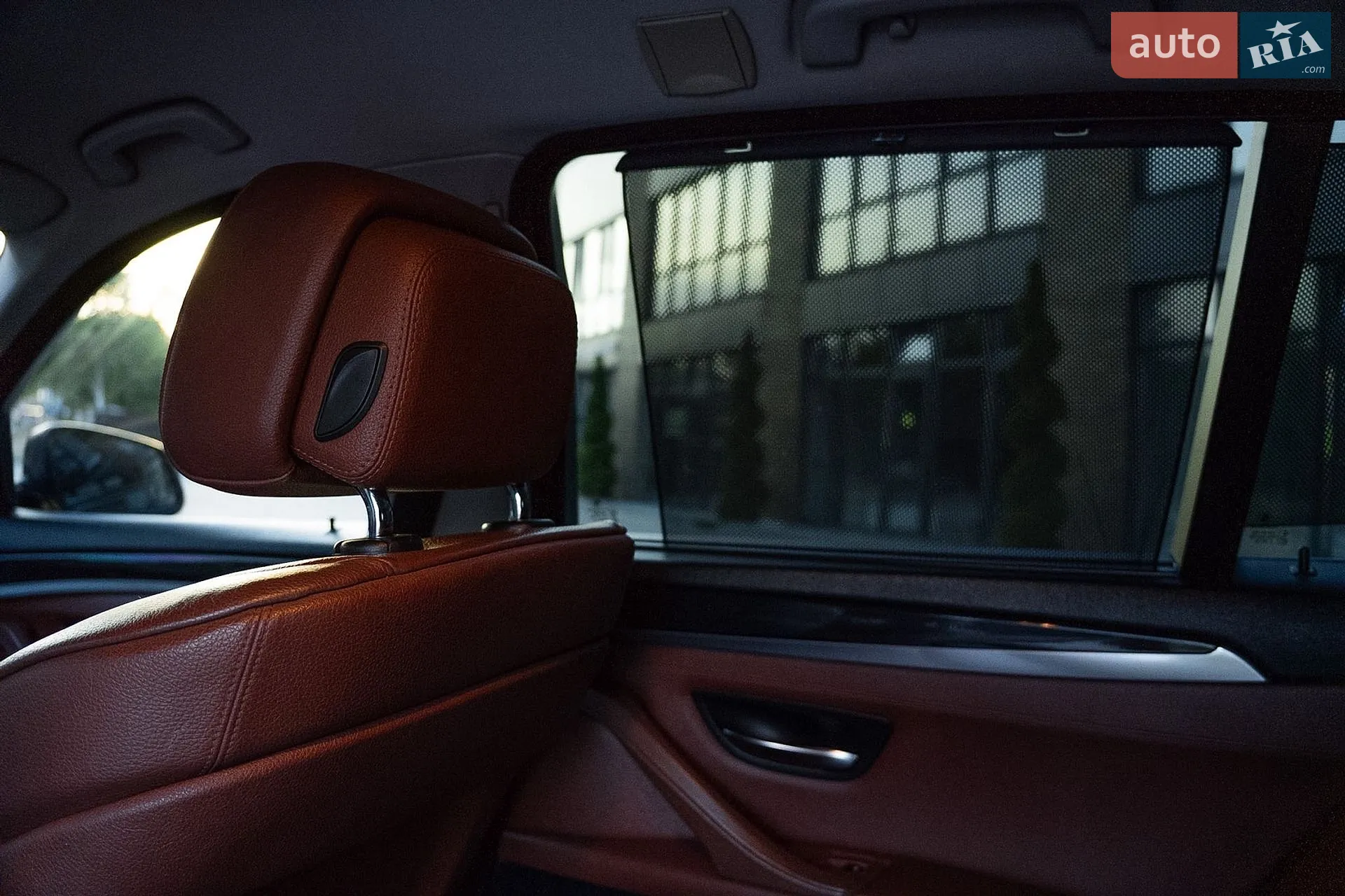 2010 BMW 5er - мініатюра 24