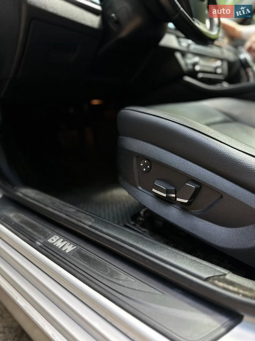 2010 BMW 5er - мініатюра 9