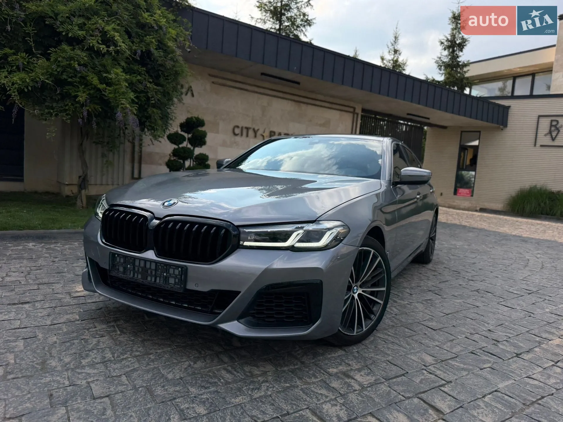 2022 BMW 5er - мініатюра 3