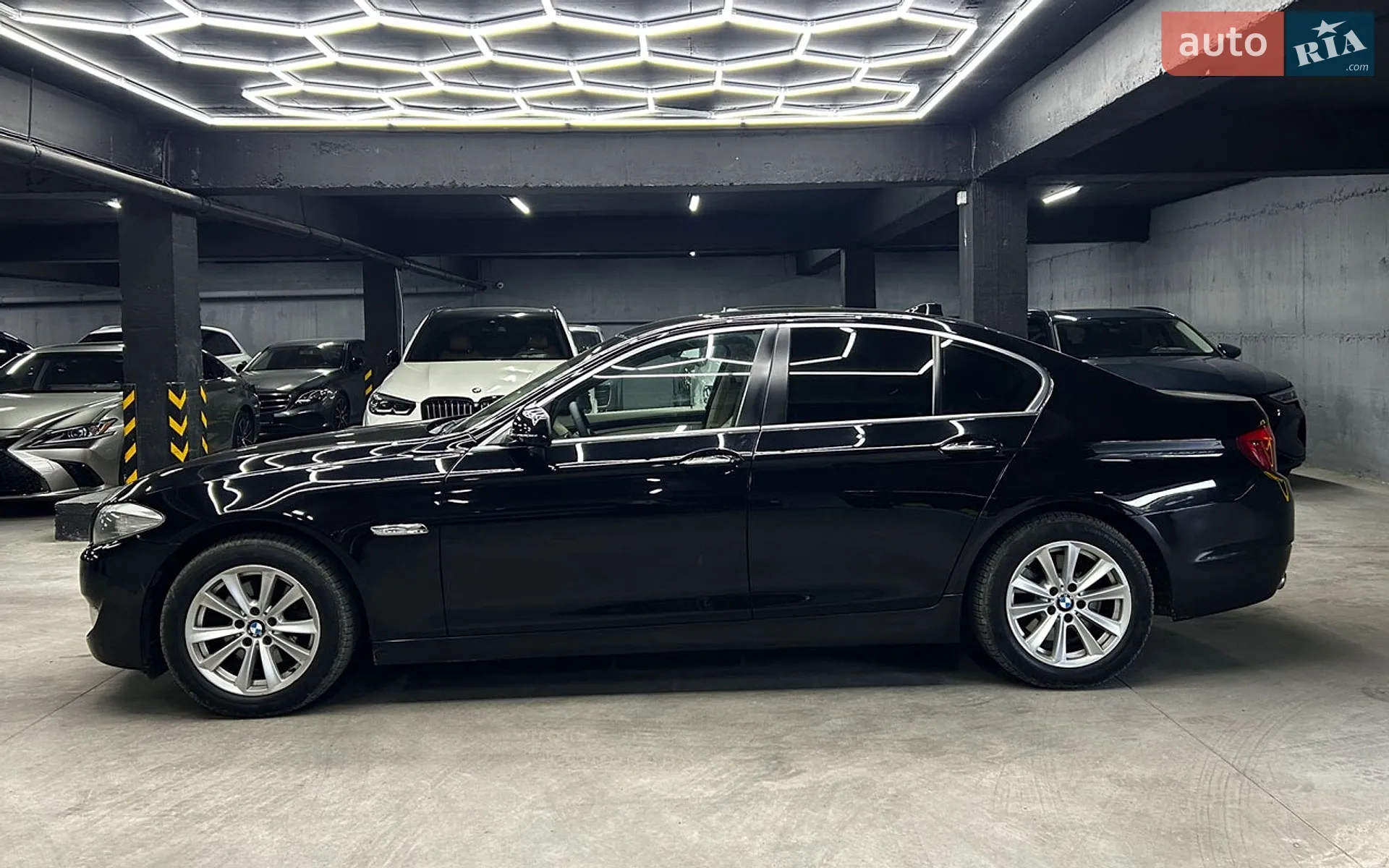 2011 BMW 5er - мініатюра 6
