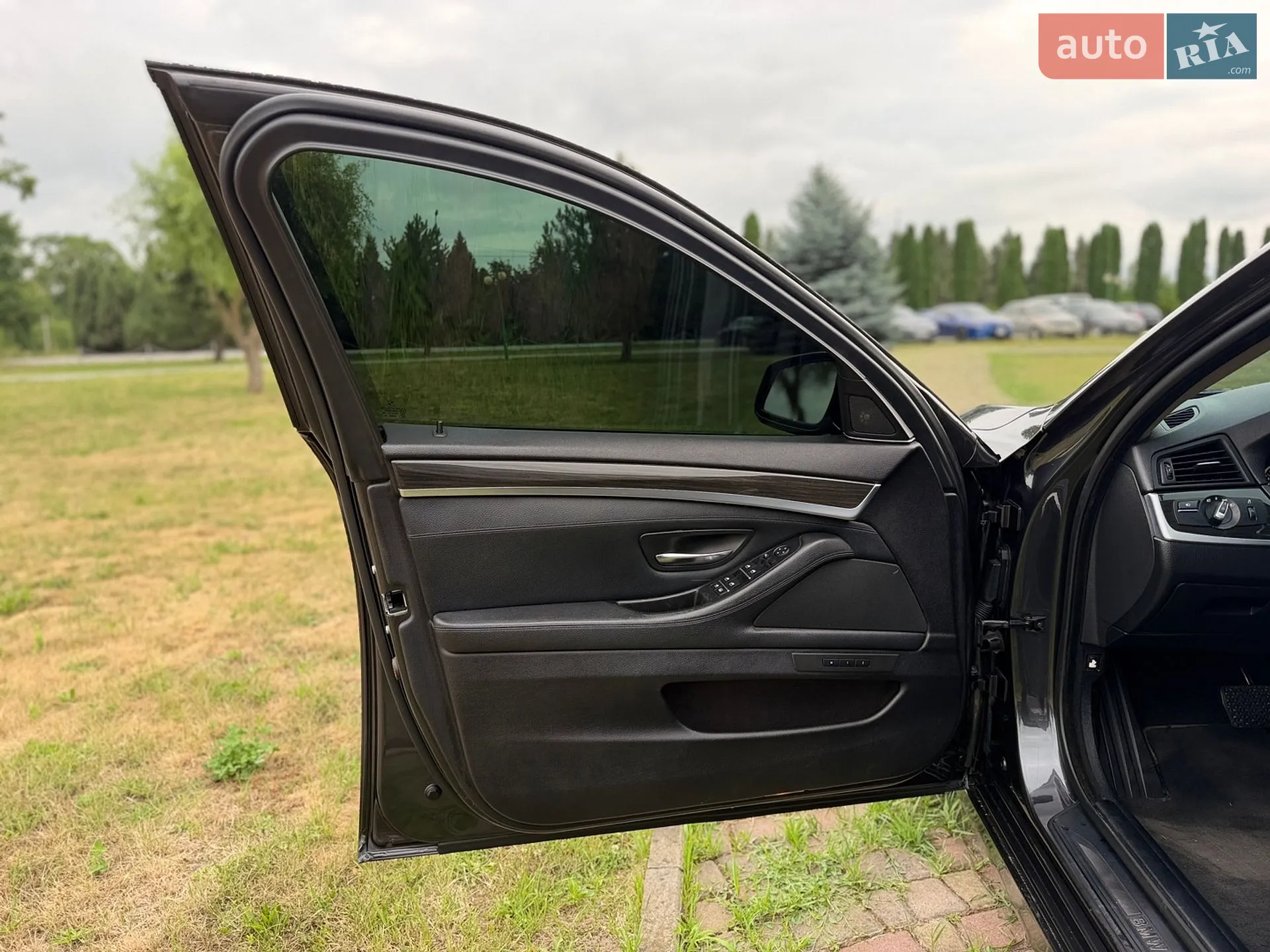 2010 BMW 5er - мініатюра 37