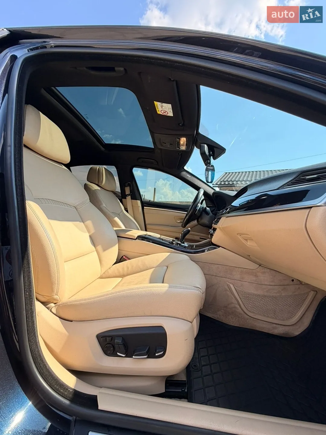 2015 BMW 5er - мініатюра 12