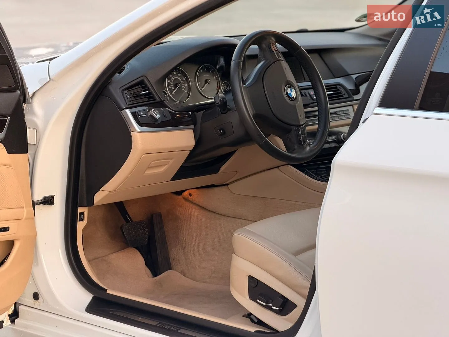 2013 BMW 5er - мініатюра 14