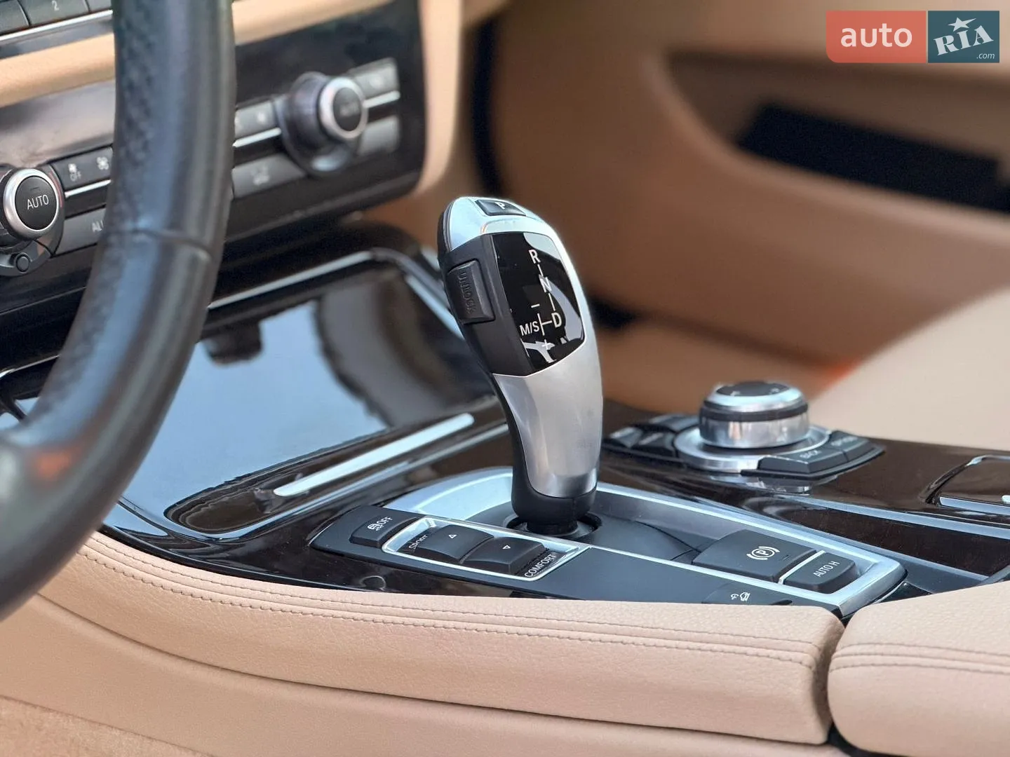 2013 BMW 5er - мініатюра 18