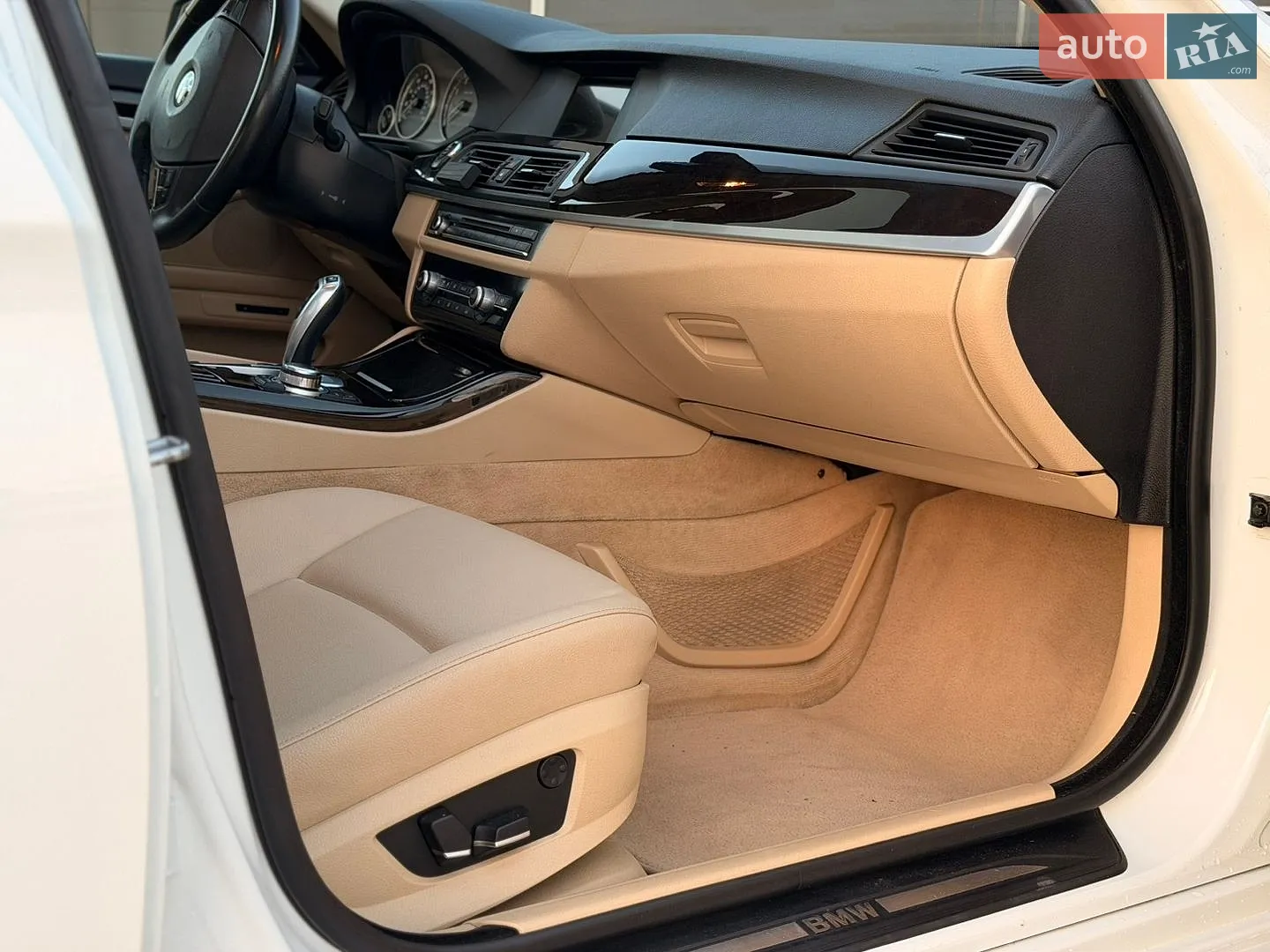 2013 BMW 5er - мініатюра 24