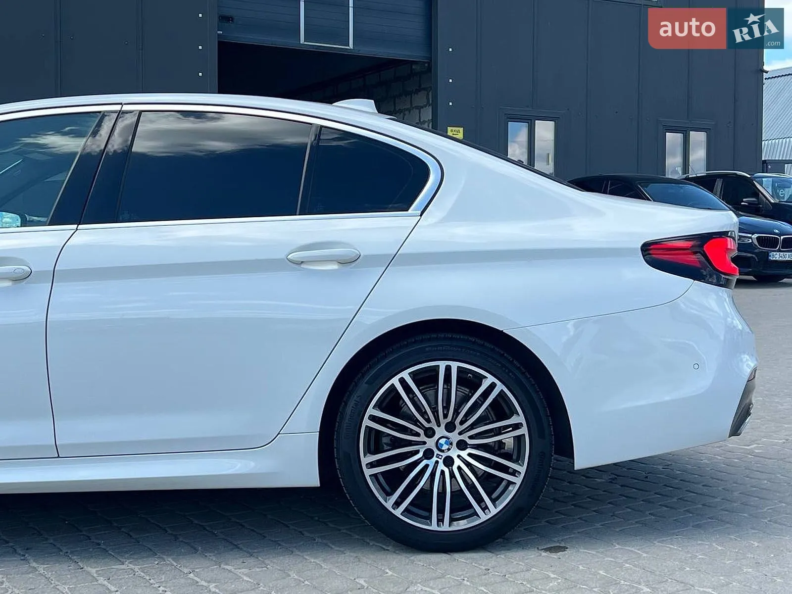 2020 BMW 5er - мініатюра 5