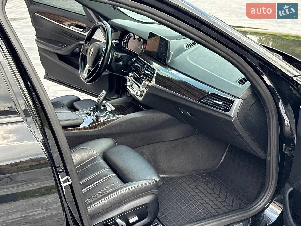 2017 BMW 5er - мініатюра 38