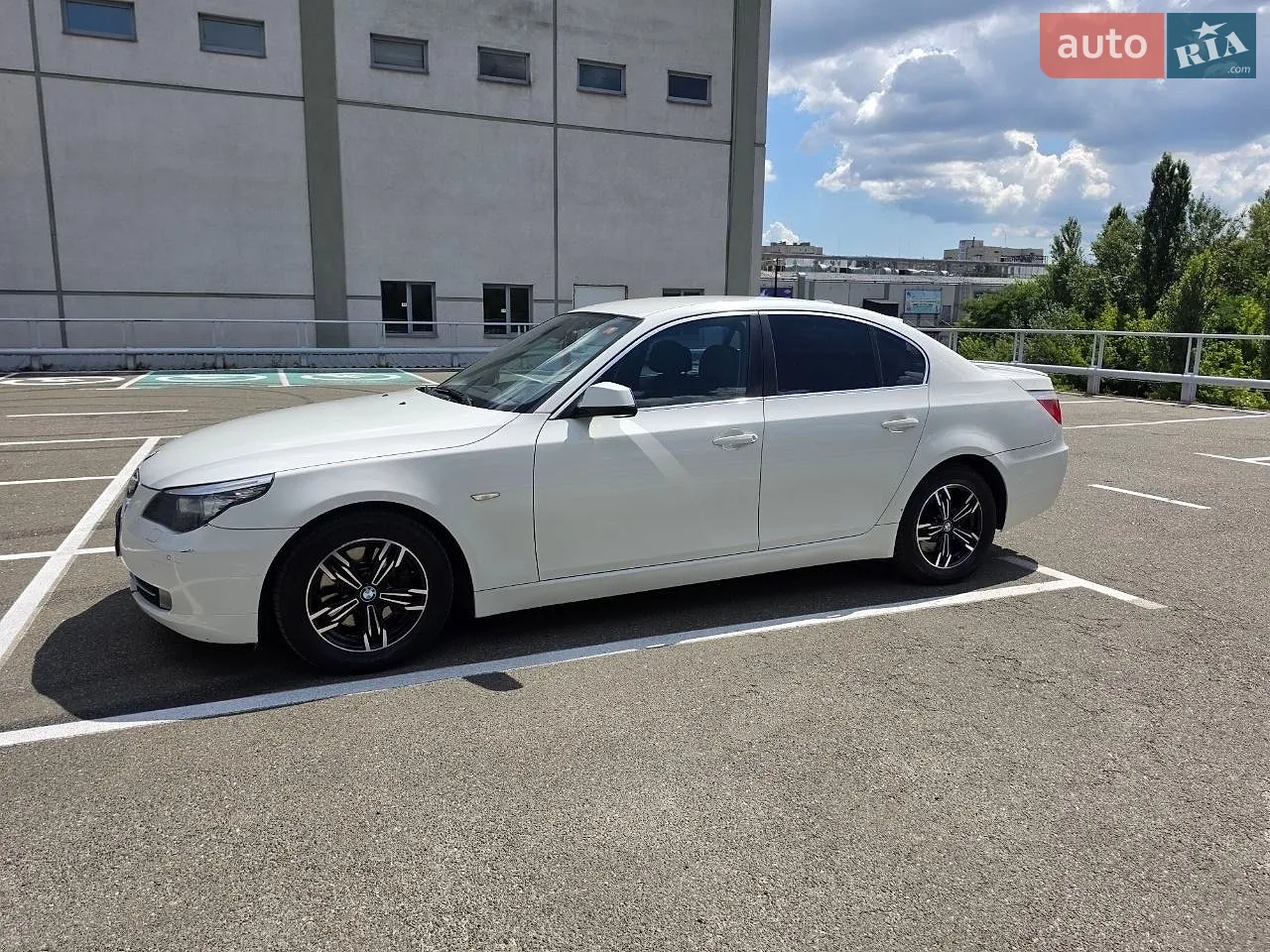 2010 BMW 5er - мініатюра 32