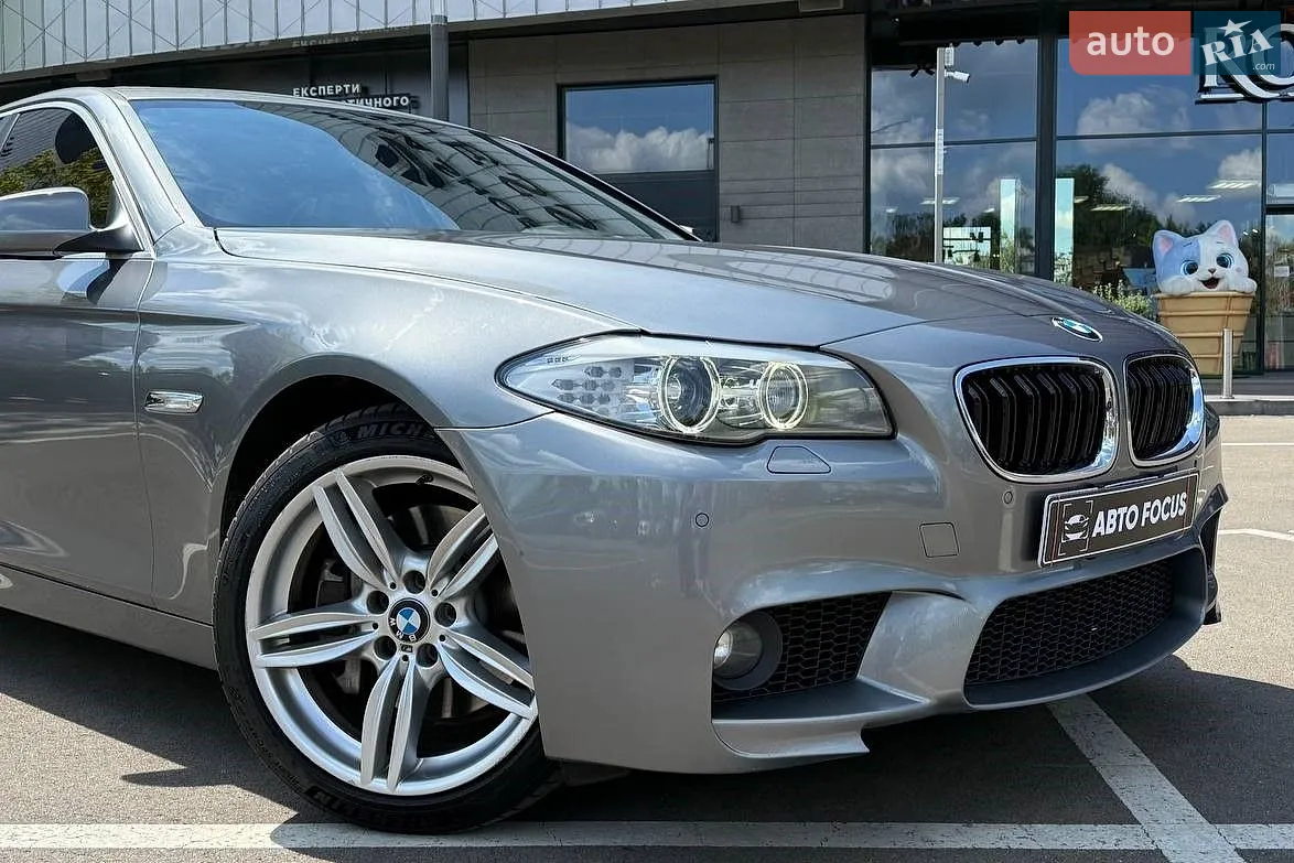 2012 BMW 5er - мініатюра 2