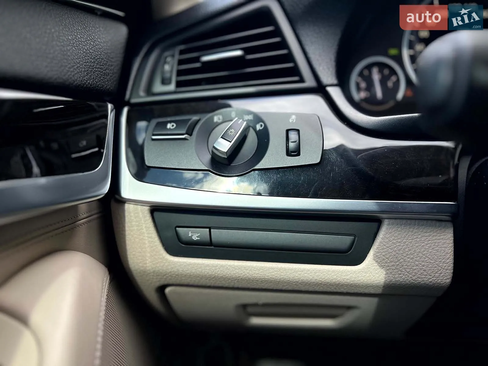 2013 BMW 5er - мініатюра 14
