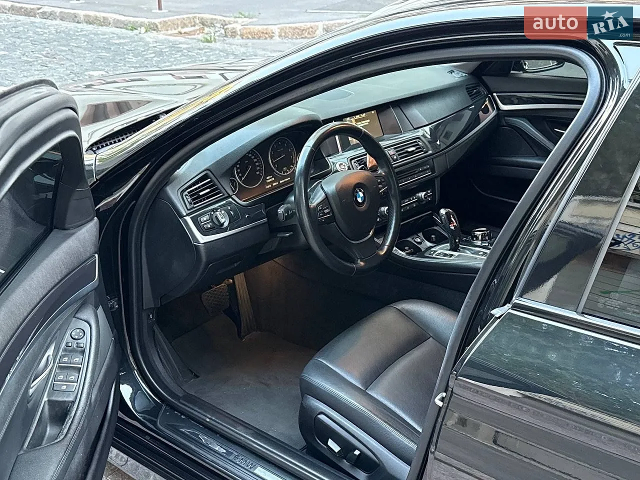 2016 BMW 5er - мініатюра 17
