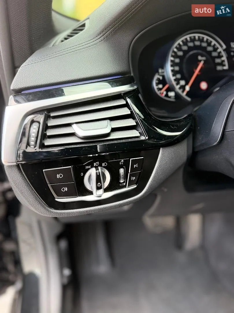 2017 BMW 5er - мініатюра 15