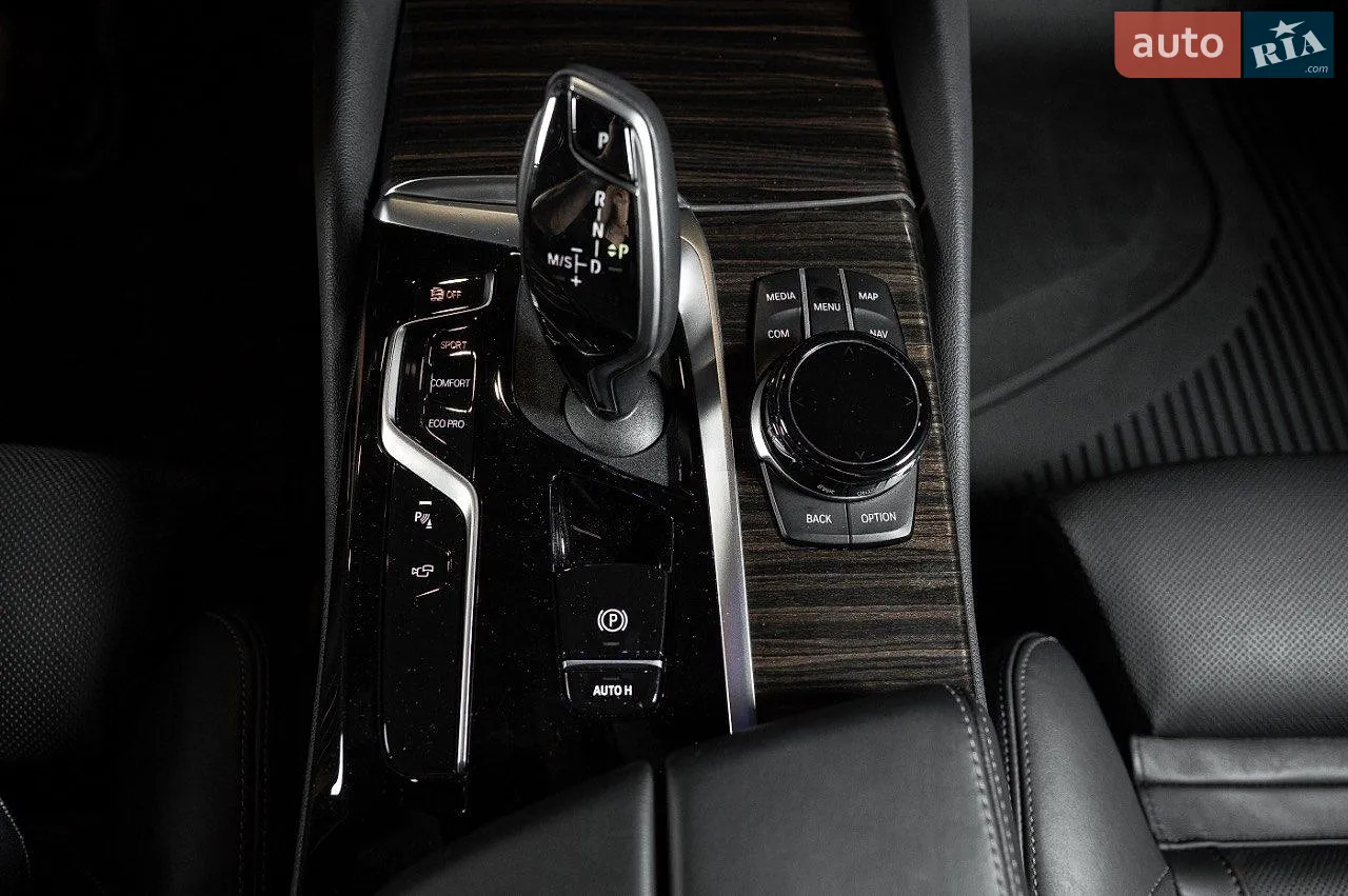2020 BMW 5er - мініатюра 15