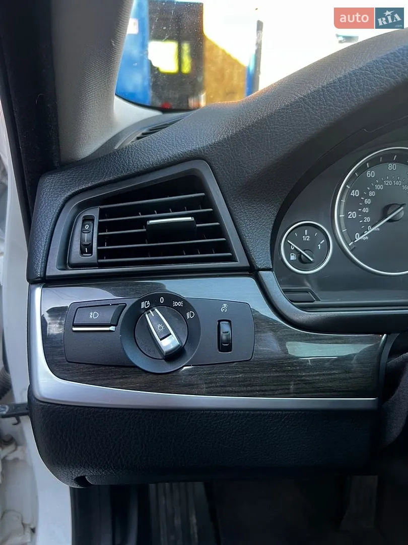 2011 BMW 5er - мініатюра 13