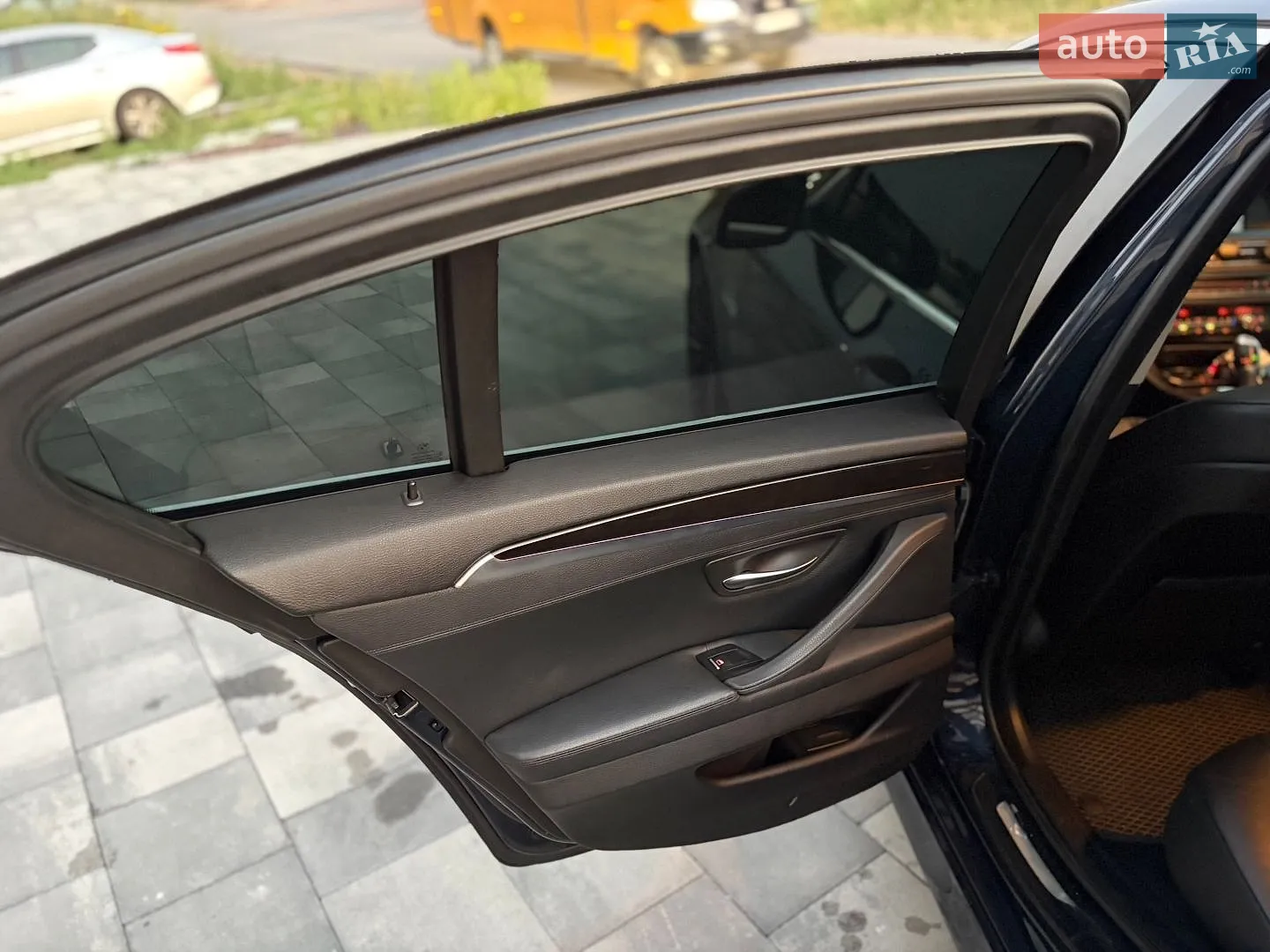 2011 BMW 5er - мініатюра 28