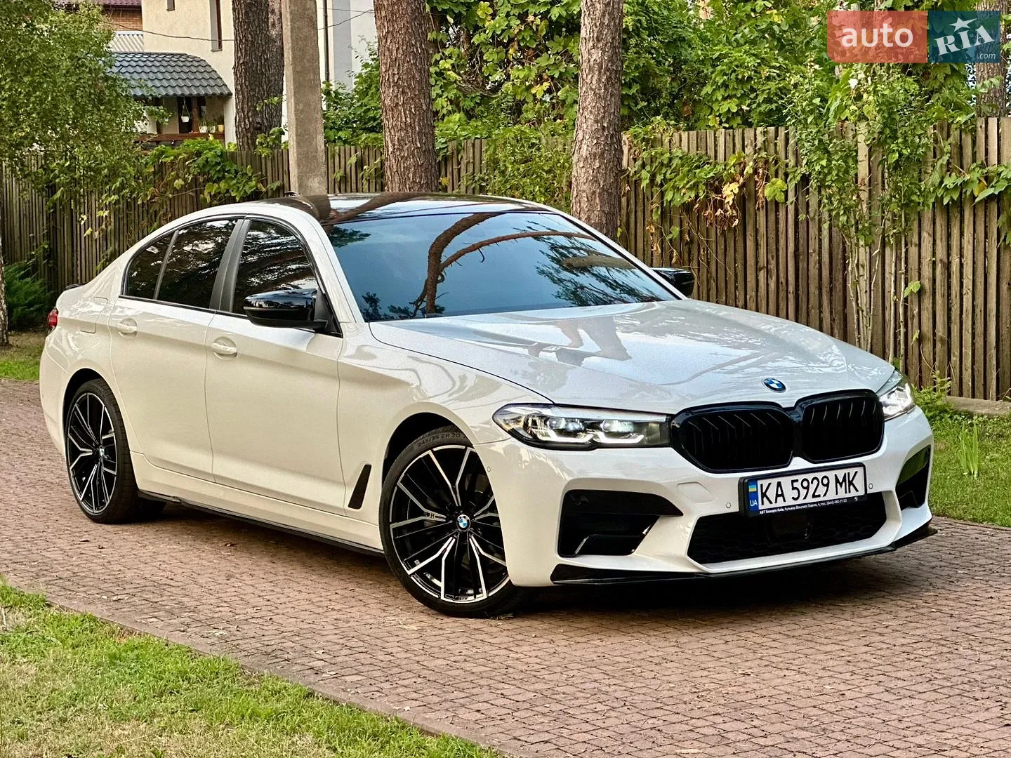 2022 BMW 5er - мініатюра 2