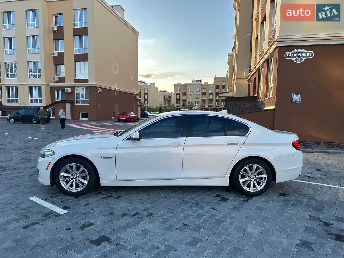 2015 BMW 5er - мініатюра 3