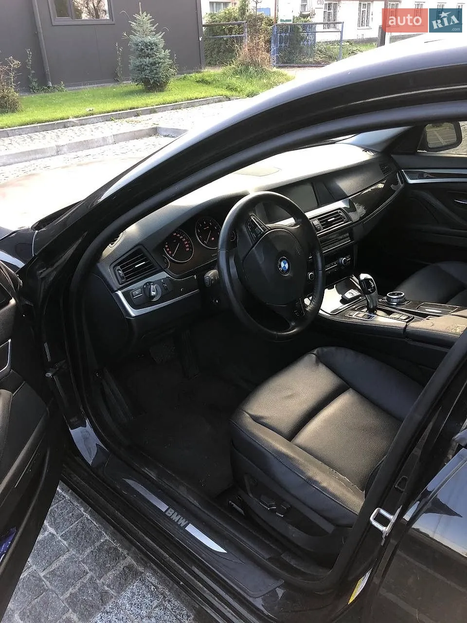 2011 BMW 5er - мініатюра 6
