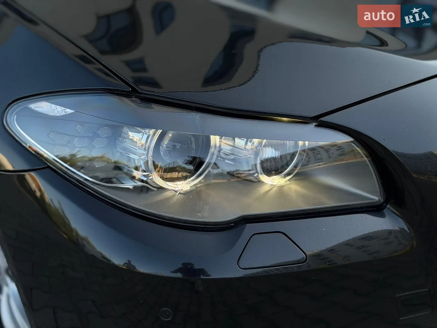 2011 BMW 5er - мініатюра 2