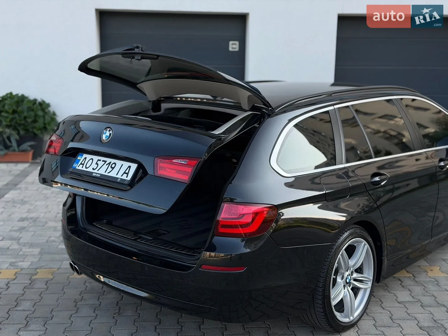 2011 BMW 5er - мініатюра 13