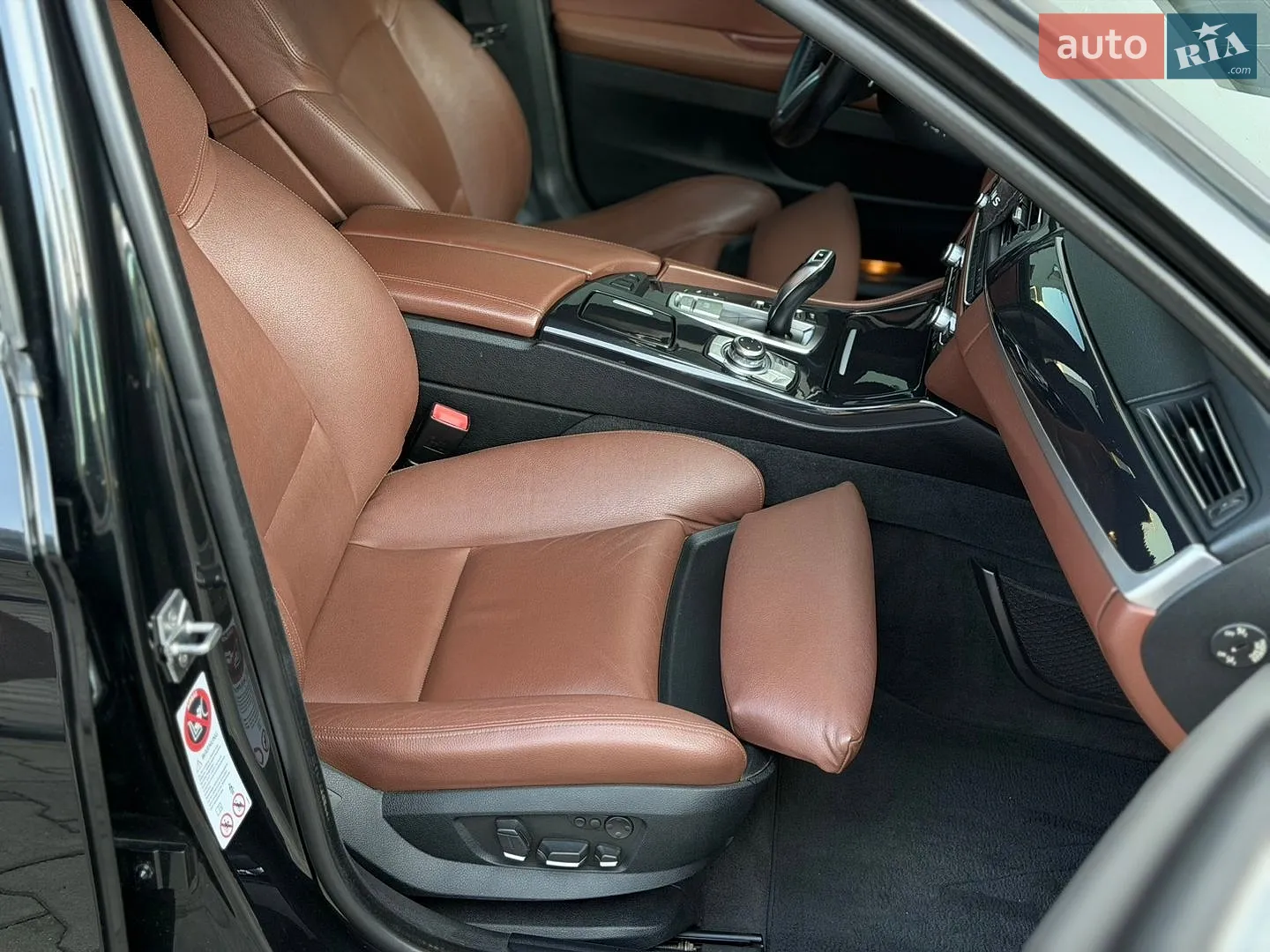 2011 BMW 5er - мініатюра 37