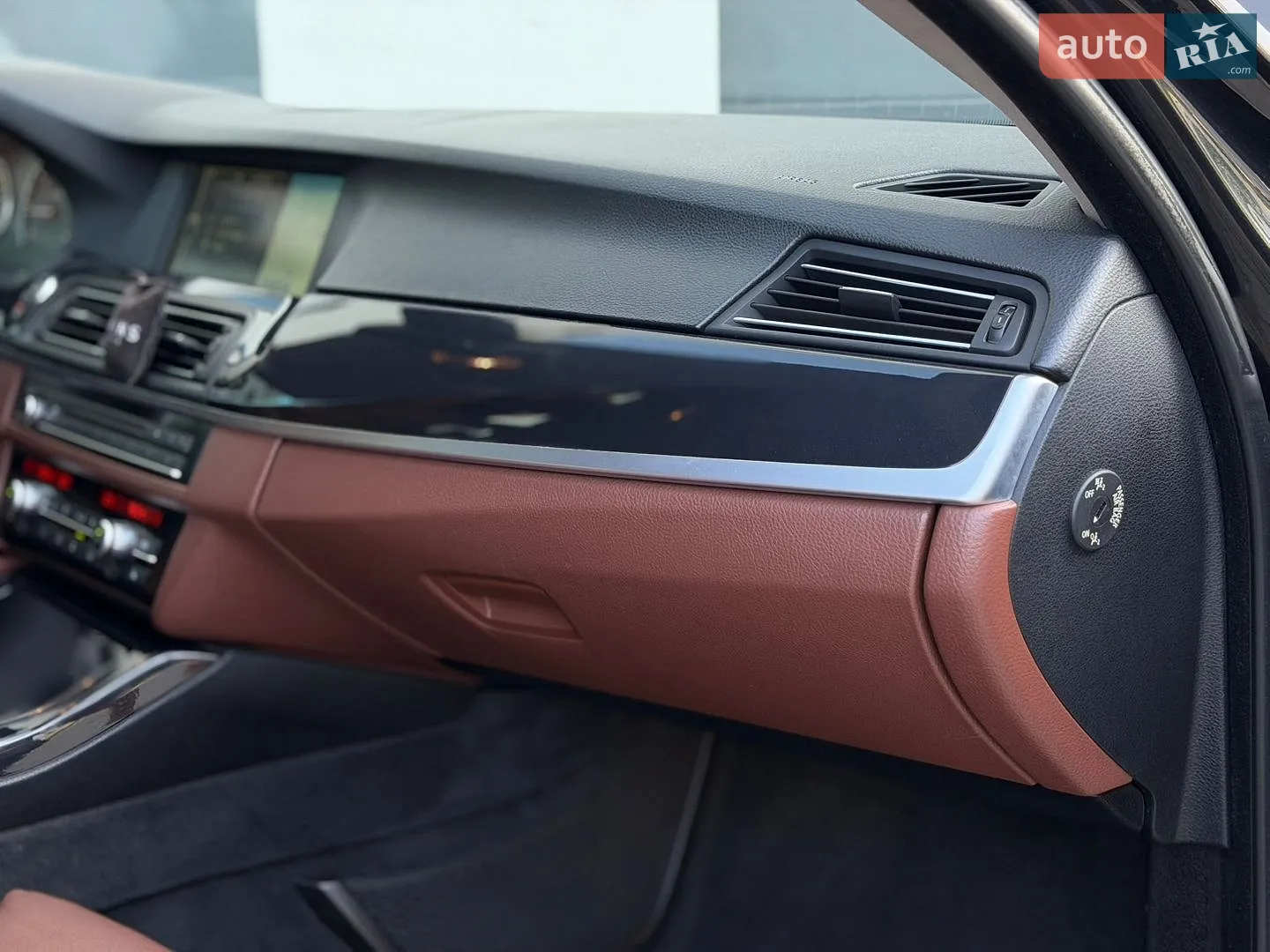 2011 BMW 5er - мініатюра 38